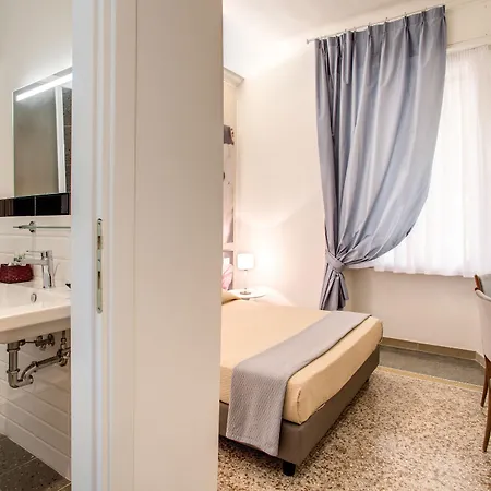 In Stanza 4* Roma